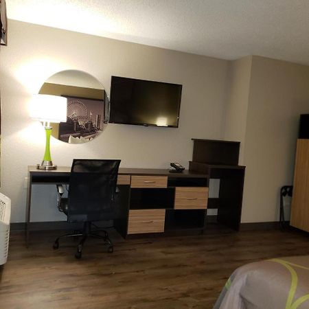 Super 8 By Wyndham South Holland Ξενοδοχείο Εξωτερικό φωτογραφία