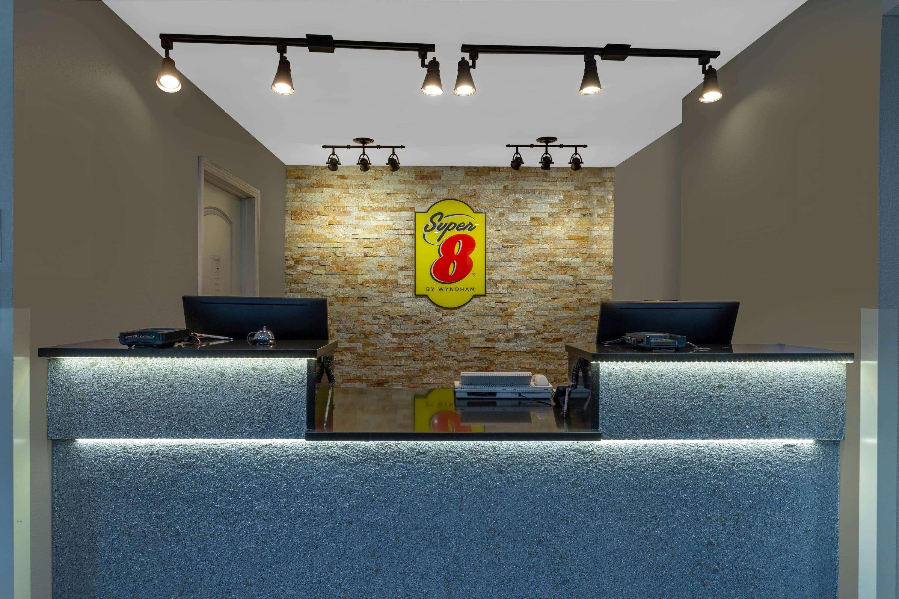 Super 8 By Wyndham South Holland Ξενοδοχείο Εξωτερικό φωτογραφία