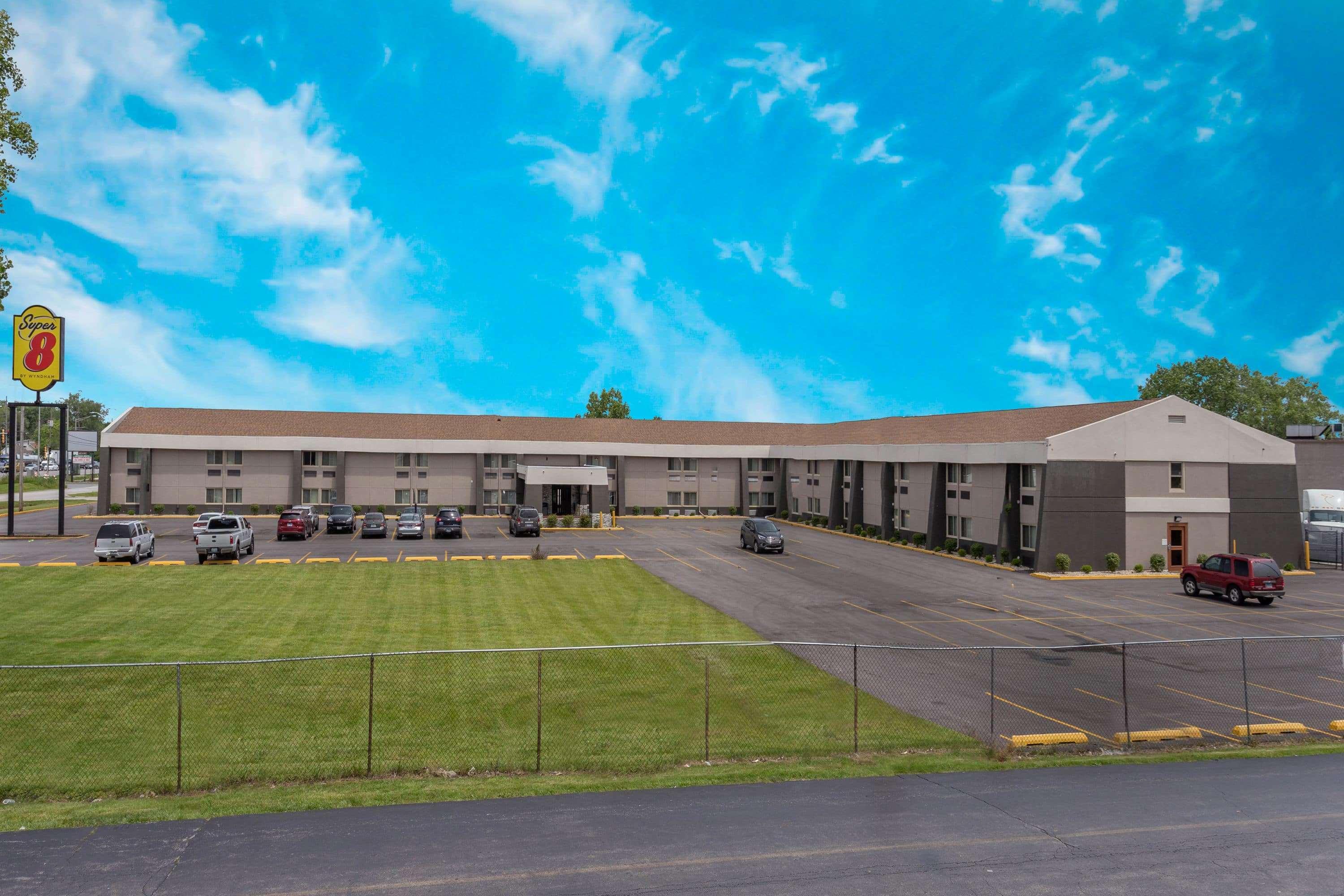 Super 8 By Wyndham South Holland Ξενοδοχείο Εξωτερικό φωτογραφία