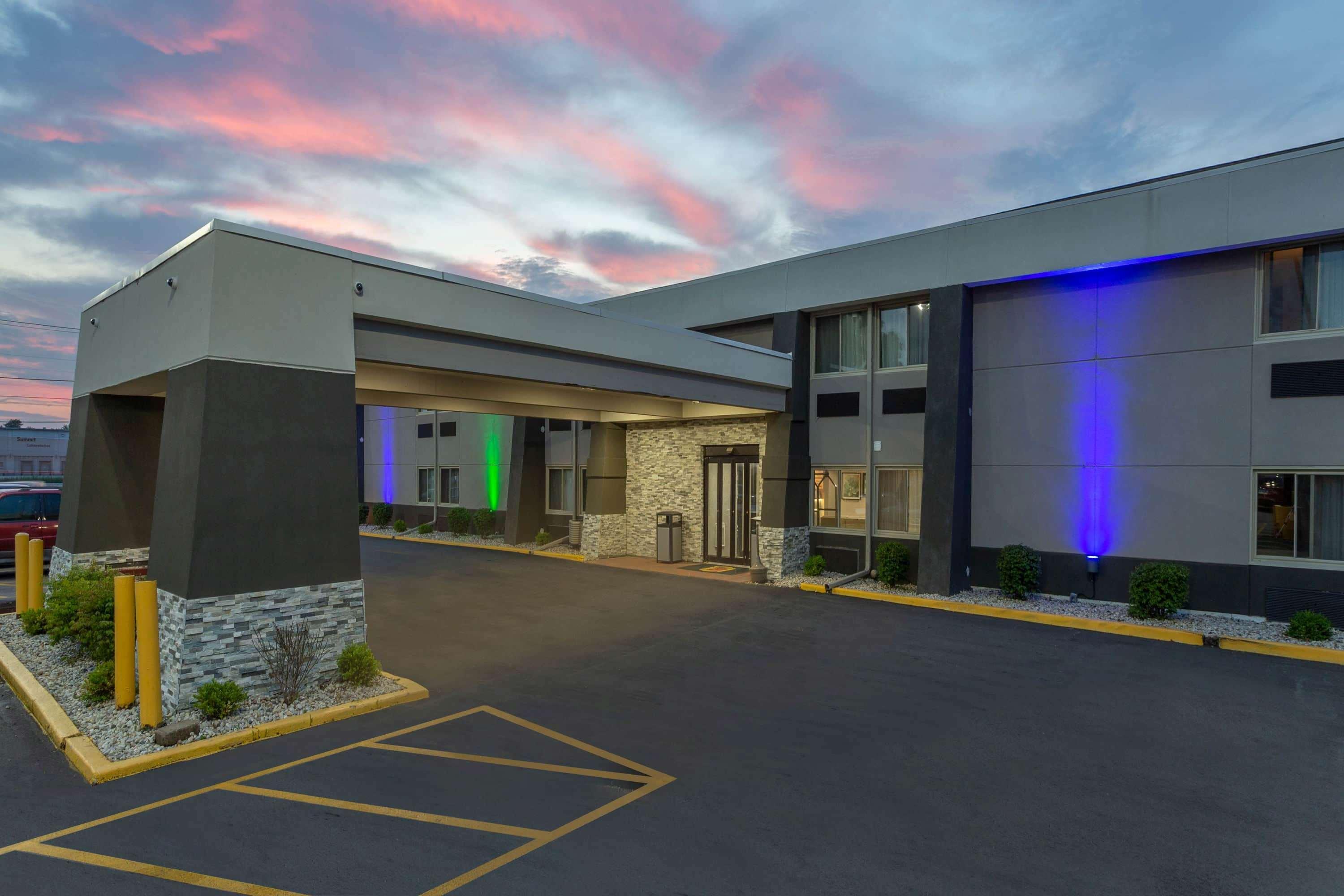 Super 8 By Wyndham South Holland Ξενοδοχείο Εξωτερικό φωτογραφία