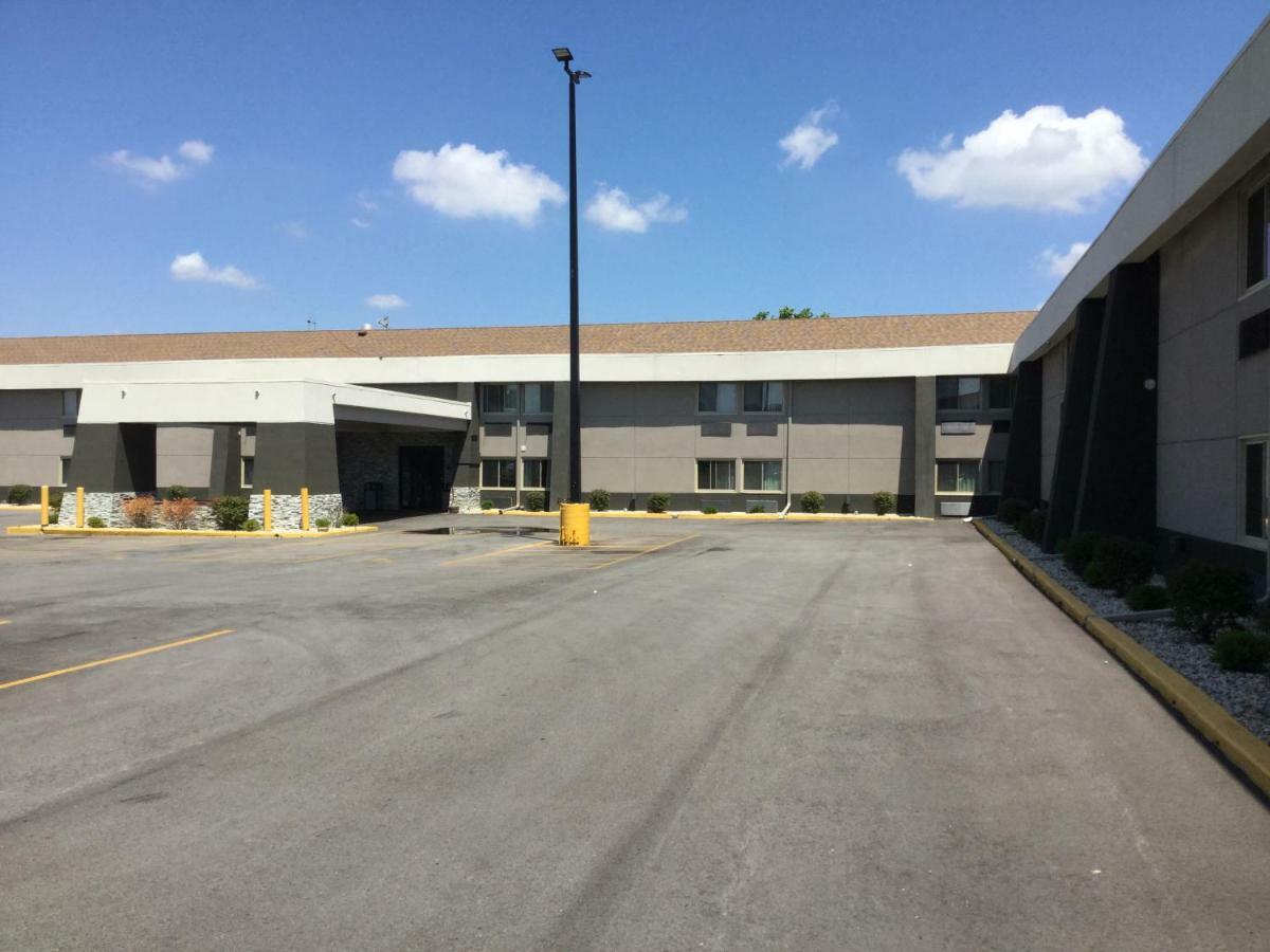 Super 8 By Wyndham South Holland Ξενοδοχείο Εξωτερικό φωτογραφία